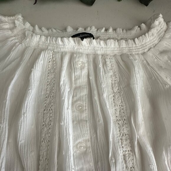 Womens White Off-Shoulder Smocked Crop Top Size M Ambiance Lightweight Cotton Bl - Picture 4 of 5